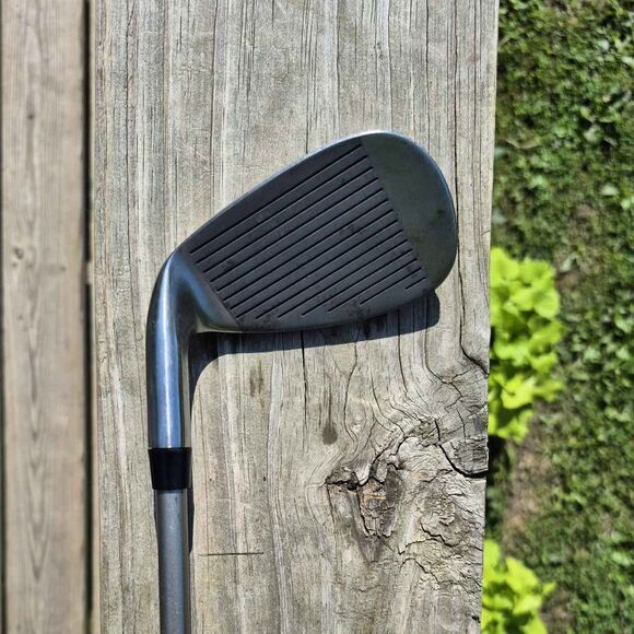 Wilson Pro Staff WD Oversize Women’s 8 Iron Graphite Flex - RH - 35.5" - Picture 3 of 5